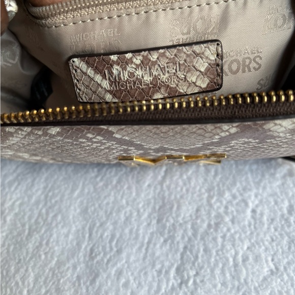Michael Michael Kors Snake Embossed Crossbody Bag - Picture 6 of 6